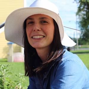 Meet your Posher, Caroline